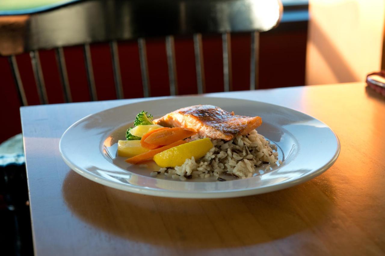 Clarenville Inn מראה חיצוני תמונה