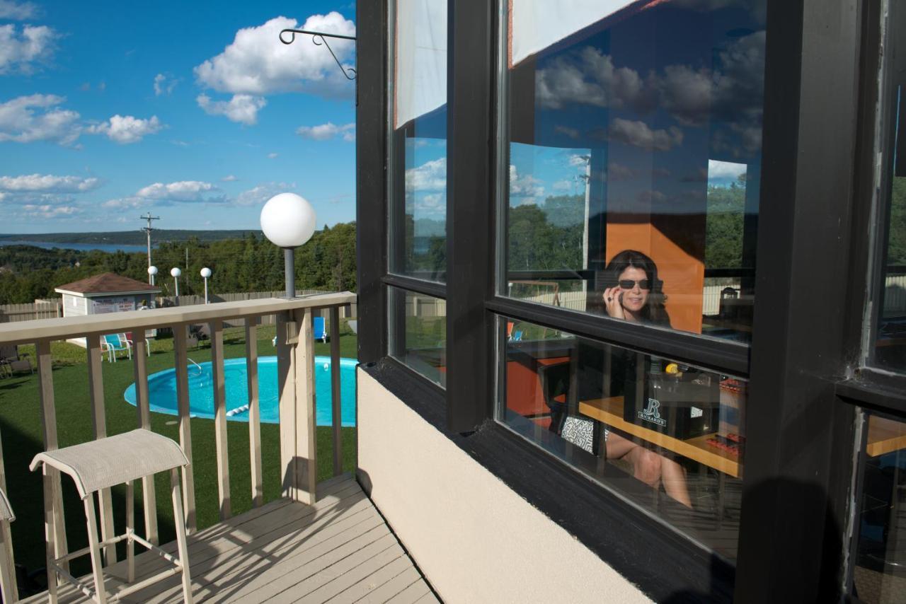 Clarenville Inn מראה חיצוני תמונה